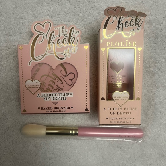 P. Louise Bronzer Set - Picture 5 of 8